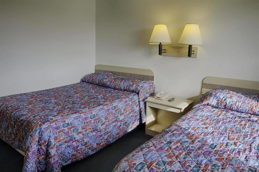 Rodeway Inn Florence - Cincinnati South Экстерьер фото